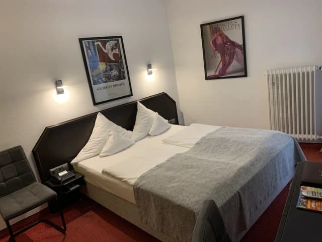 Hotel Nymphenburg City-Superior Double Room, Courtyard View-17