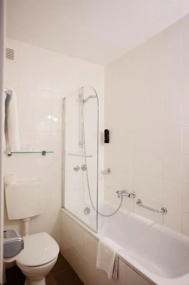 Hotel Nymphenburg City-Double Room, 1 Queen Bed, City View-17