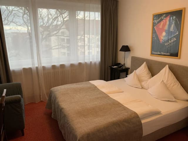 Hotel Nymphenburg City-Double Room, 1 Queen Bed, City View-1