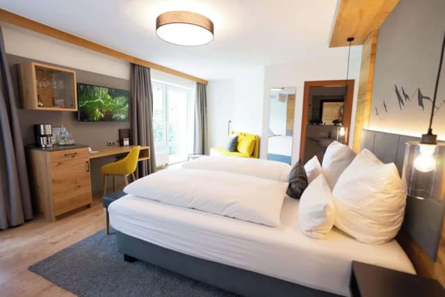 Alpenhof Oberstdorf Hotel & Spa, BW Signature Collection-Family Room, 1 Double Bed-3