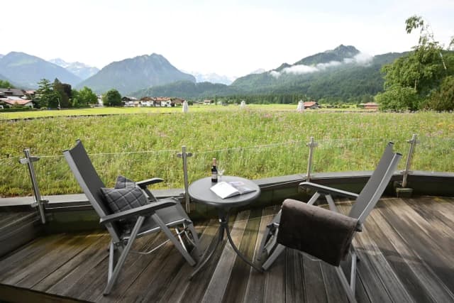 Alpenhof Oberstdorf Hotel & Spa, BW Signature Collection-Suite, 1 Double Bed, Balcony, Mountain View (Separate Living Room)-5
