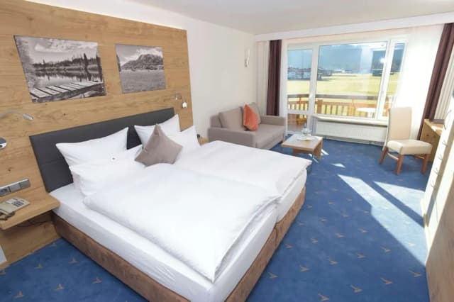 Alpenhof Oberstdorf Hotel & Spa, BW Signature Collection-Deluxe Room, 1 Double Bed, Balcony, Mountain View-4