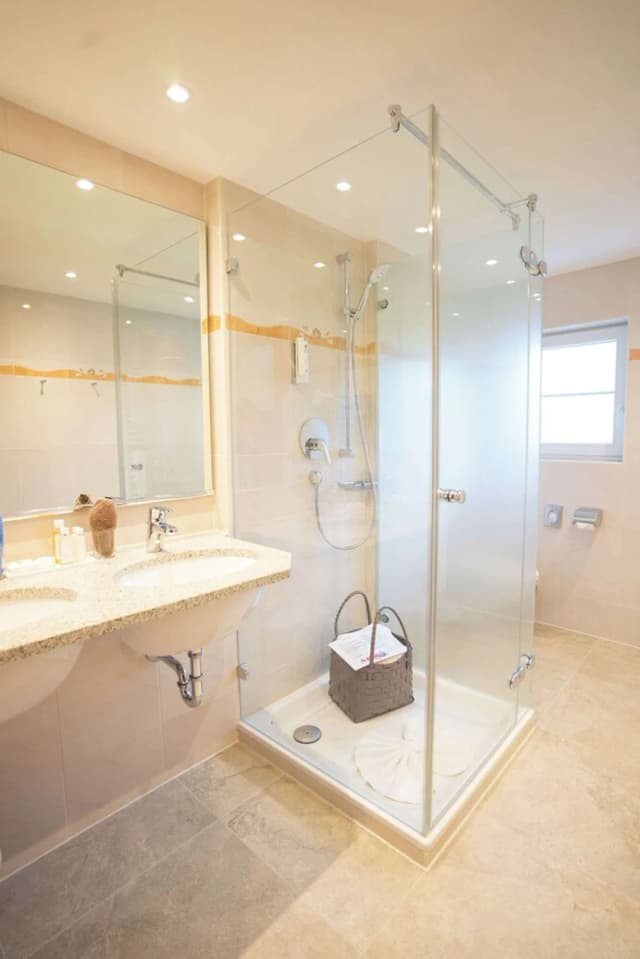 Alpenhof Oberstdorf Hotel & Spa, BW Signature Collection-Junior Suite, 1 Double Bed, Mountain View-5