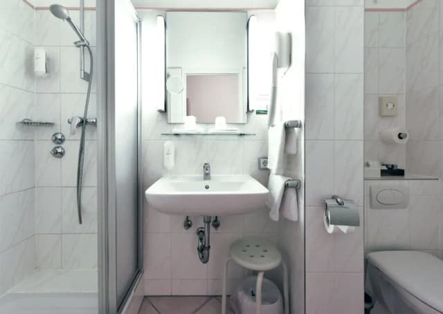 Hotel Adria München-经典双人房-5