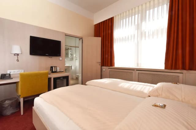 Hotel Adria München-舒适客房-5