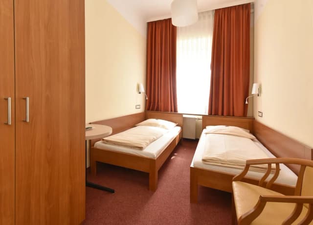 Hotel Adria München-小型套房-5