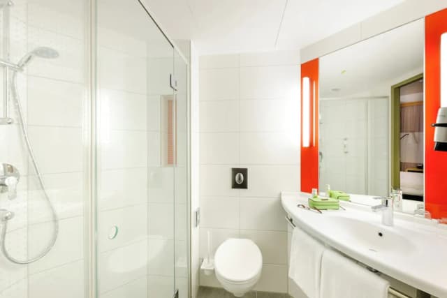 Ibis Muenchen City Arnulfpark-Room, 2 Twin Beds-8