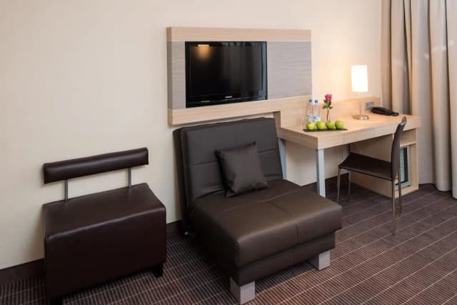 New Orly-Superior Double Room with aircondition and air filter-7