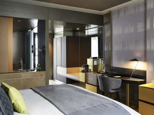 Sofitel Munich Bayerpost-Superior Room (Relax with literature)-1