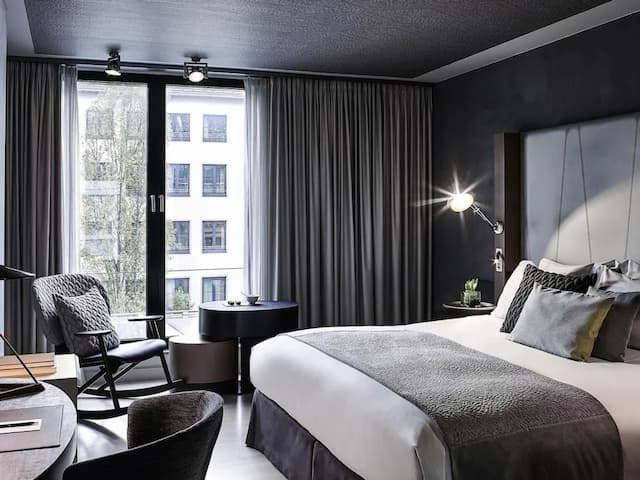 Sofitel Munich Bayerpost-Superior Room (Relax with literature)-3