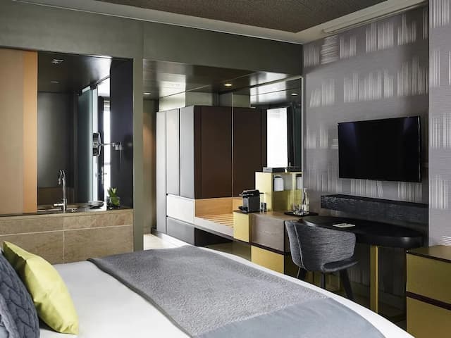 Sofitel Munich Bayerpost-Superior Room (Relax with literature)-4