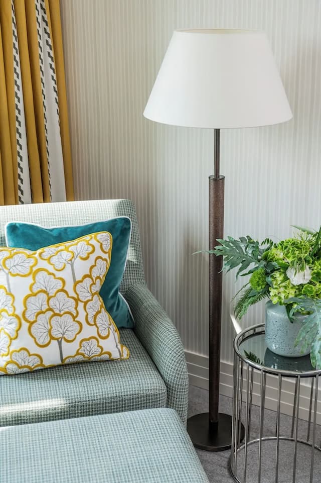 Rocco Forte The Charles Hotel-Deluxe Room, Panoramic View-3