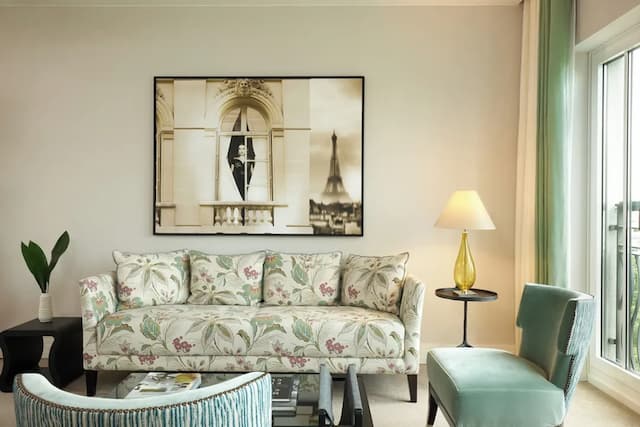 Rocco Forte The Charles Hotel-Signature Suite, Panoramic View-9