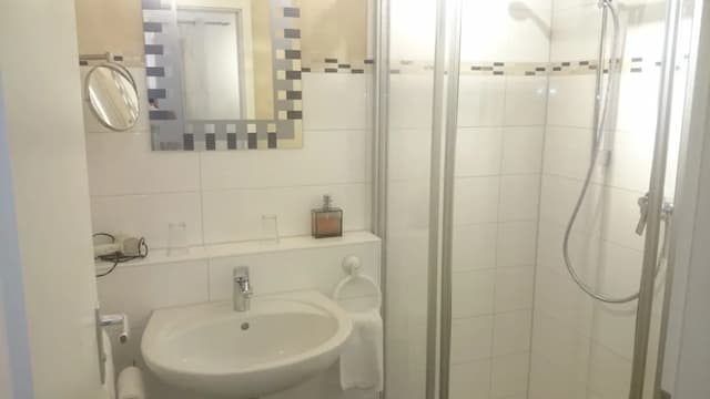 皇冠旅館-雙人房-5