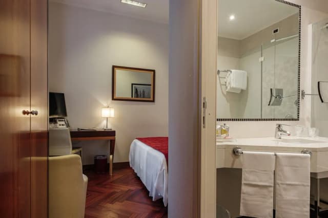 全國大飯店-經濟雙人房-3