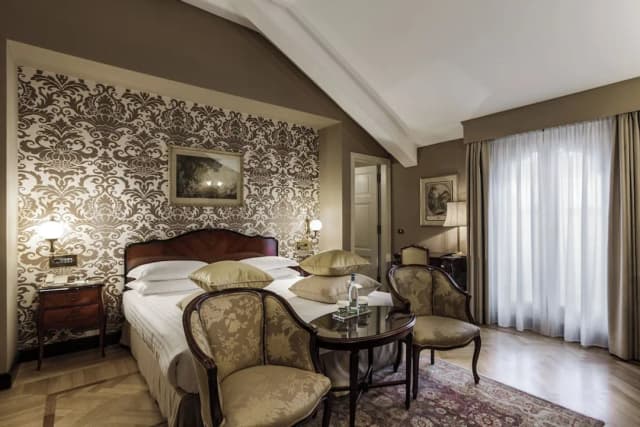 Grand Hotel et de Milan-Superior Double Room-4