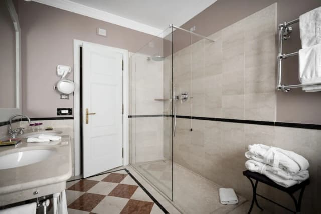 Grand Hotel et de Milan-Junior Suite-9