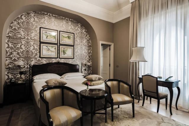 Grand Hotel et de Milan-Deluxe Double or Twin Room-2