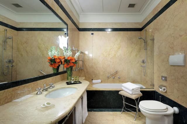 歐洲之星怡東酒店-高級雙人房-5