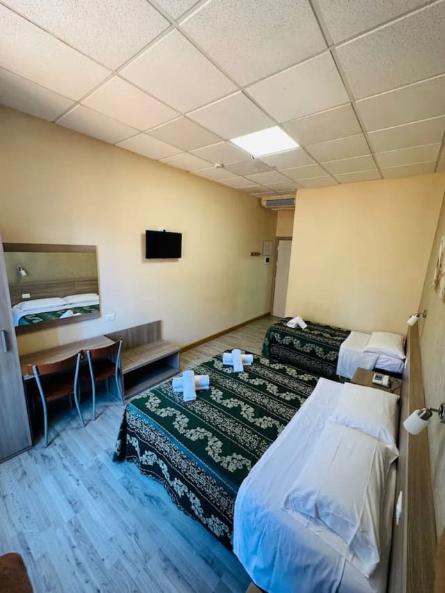 康科德飯店-三人房-1