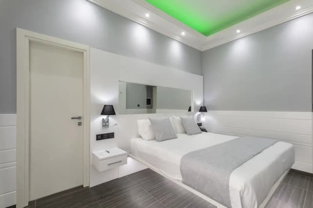 THE ONE Boutique Hotel & SPA Rome-Deluxe Double Room, City View-10