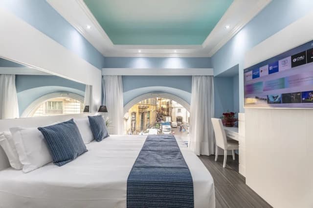 THE ONE Boutique Hotel & SPA Rome-Deluxe Double Room, City View-1