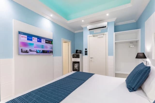 THE ONE Boutique Hotel & SPA Rome-Deluxe Double Room, City View-15