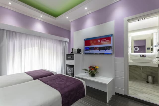 THE ONE Boutique Hotel & SPA Rome-Deluxe Double Room, City View-22