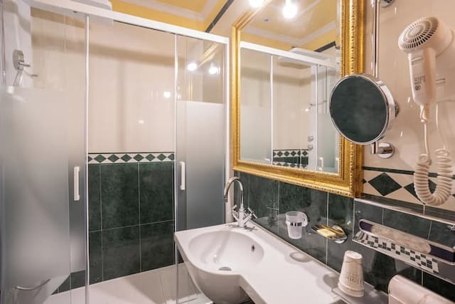 호텔 맨프레디 스위트 인 로마-이코노미 더블룸-11