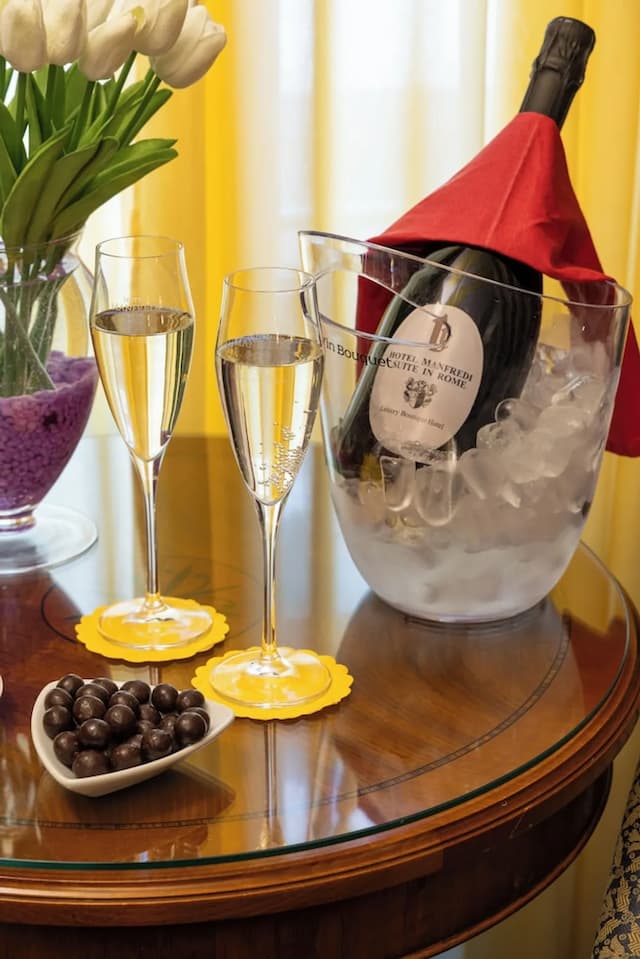 호텔 맨프레디 스위트 인 로마-디럭스 트리플룸-11