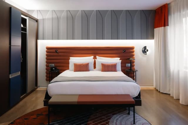 巴塞隆拿格蘭比亞西班牙廣場英迪格酒店 (IHG 旗下酒店)-標準客房, 1 張特大雙人床-1