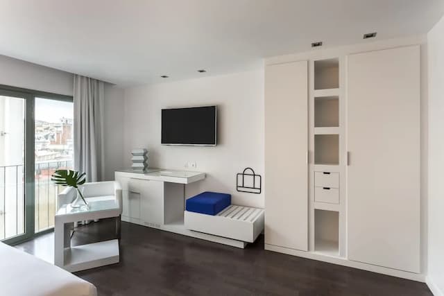 룸 메이트 칼라, 바르셀로나-스탠다드 더블룸-2