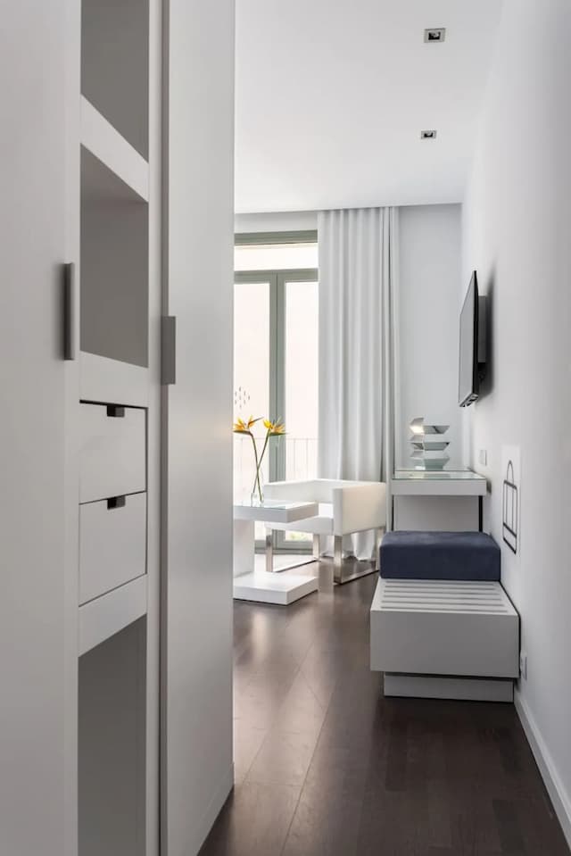 룸 메이트 칼라, 바르셀로나-스탠다드 더블룸-1