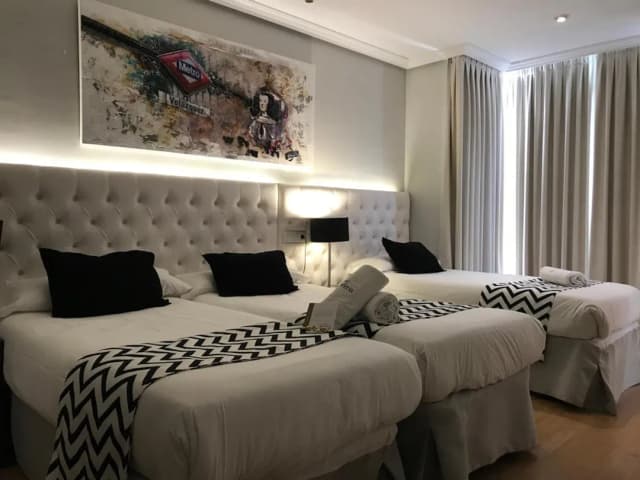 Hotel Suites Feria de Madrid-Triple Room-2