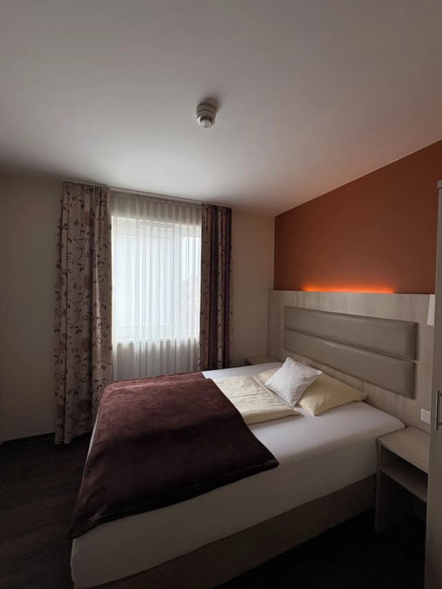 ホテル ローデルハイマー ホフ - アム ワッサートゥルム-シングルルーム シングルベッド 1 台-4