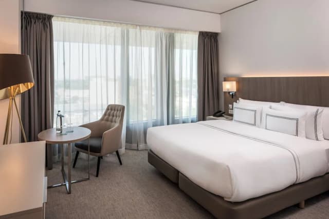 メリア フランクフルト シティ-The Level Room with Executive Lounge Access-7