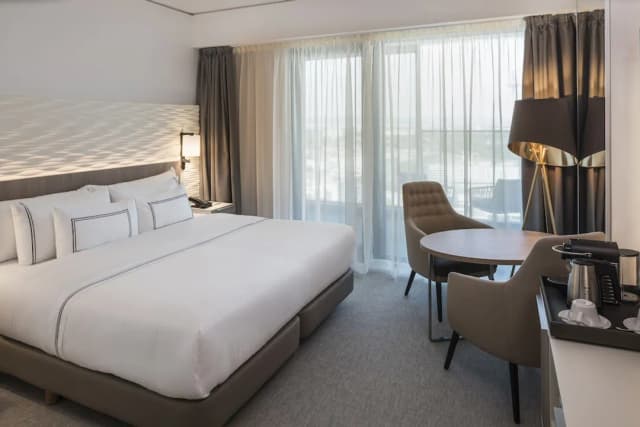 メリア フランクフルト シティ-The Level Premium Room with Skyline View-3