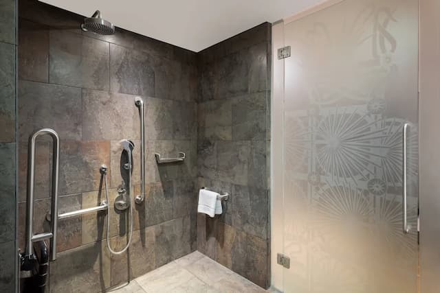 巴塞隆納艾美飯店-尊榮客房, 1 張特大雙人床-10