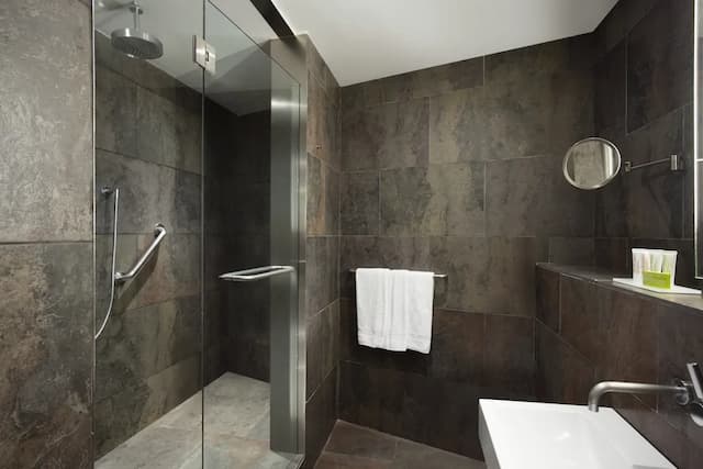 Le Meridien Barcelona-Suite, 1 King Bed (Prestige)-5