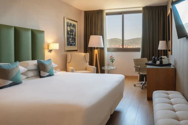 에스페리아 산트 후스트-슈피리어룸-2