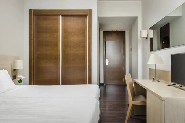 Exe Barcelona Gate-Double Room Single Use-4