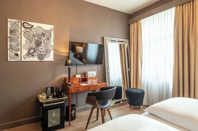 ホテル ヴュルツバーガー ホフ-スタンダード ダブルルーム-9