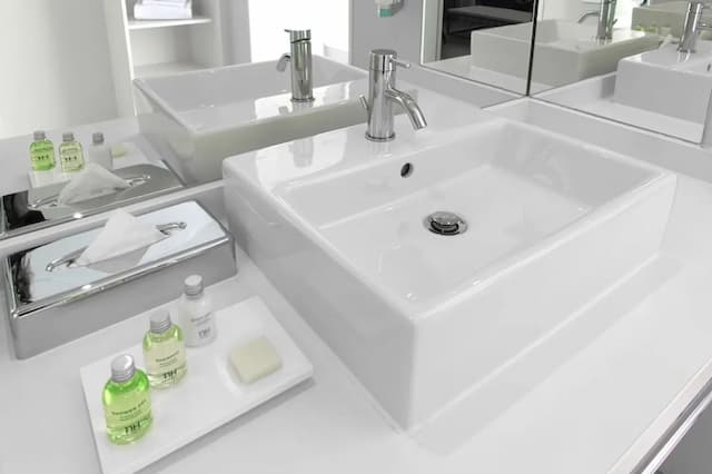 NH Fürth Nürnberg-Suite with View (extra bed 3 adults)-6