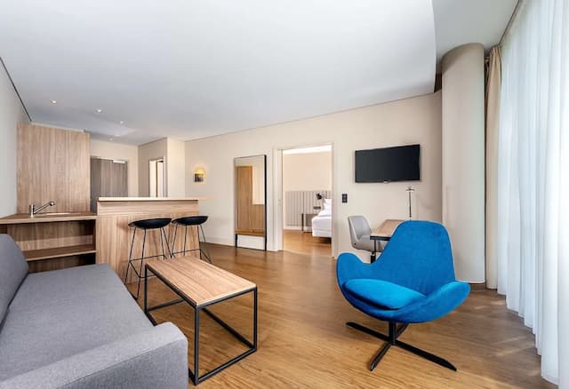 NH München Unterhaching-小型套房 (Extra Bed 2 adults + 1 child)-7