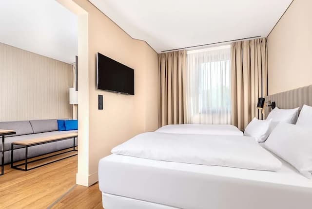 NH München Unterhaching-小型套房 (Extra Bed 2 adults + 1 child)-3