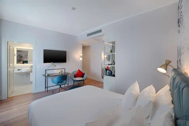 NH Collection Roma Fori Imperiali-Superior Room-2