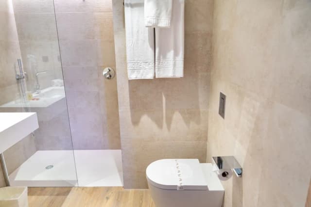 加里飯店-標準雙人房-8