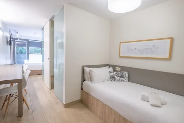 Bcn蒙錐克飯店-三人房, 露台-2