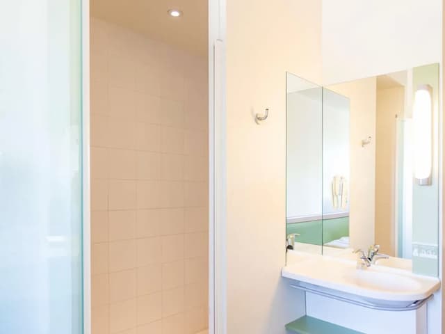 イビスバジェットマドリッドバリェカス-ルーム ダブルベッド 1 台-4