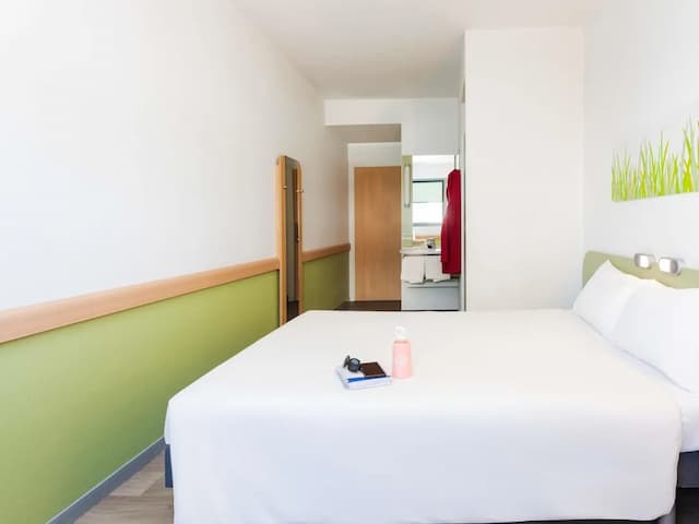 イビスバジェットマドリッドバリェカス-ルーム ダブルベッド 1 台-5